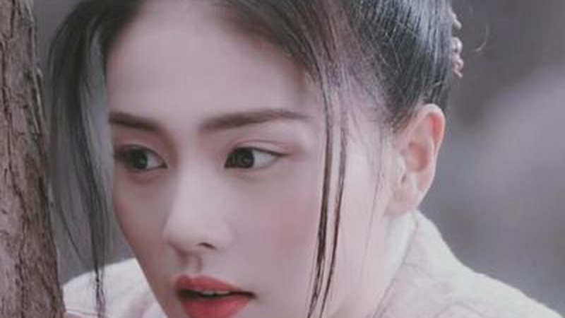 白鹿李昀锐《跑男》十指紧扣互动甜上热搜网友直呼CP感爆棚